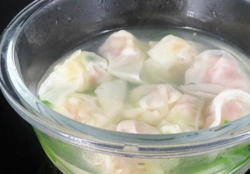 馄饨馅要不要放热油