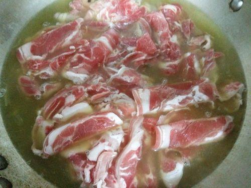 酸汤羊肉卷是怎么做的