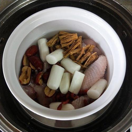 母鸡炖山药制作步骤是怎样的
