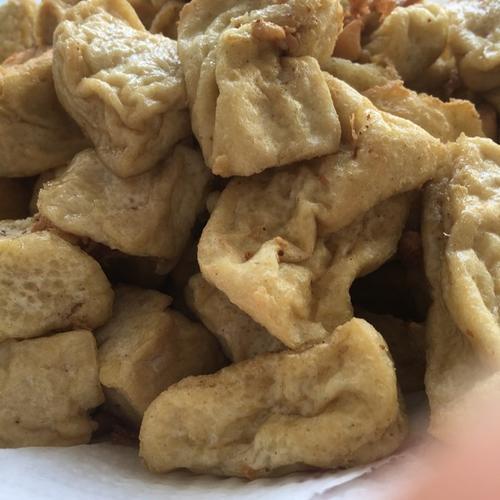 油豆腐是怎样炸出来的