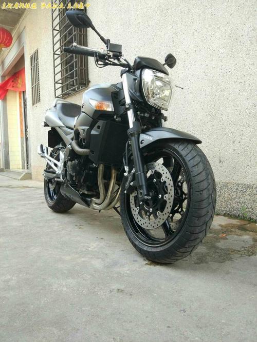 铃木bk400加多少升机油