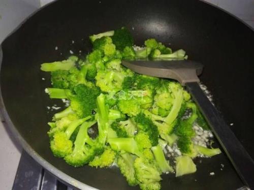 西兰花怎样做最好吃