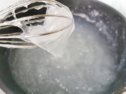 淀粉水可以用生粉水代替吗