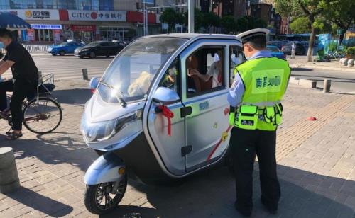 电动三轮和机动三轮驾照一样吗
