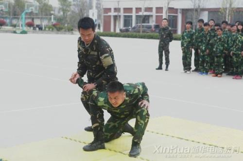 擒敌拳和格斗拳哪个厉害