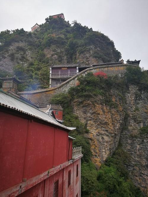 武当山金顶海拔高度