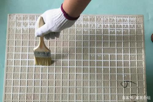 瓷砖后面有脱模粉是好砖吗