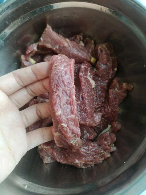 王刚美食视频牛肉干的做法
