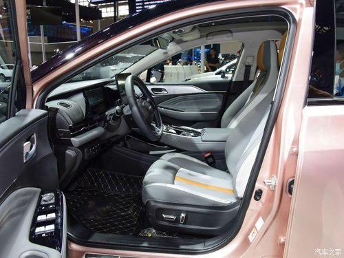 广汽埃安splus后座椅怎么拆