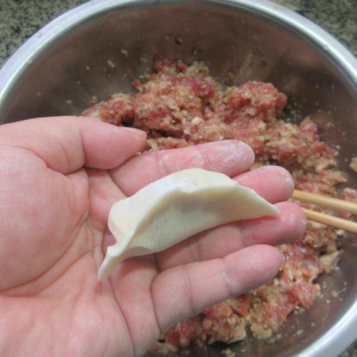 莲菜馅饺子怎么做