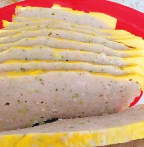 鸡蛋皮包肉做法