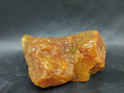 真正的带皮田黄原石是怎样的