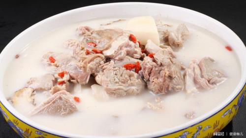 炖羊肉汤放姜吗