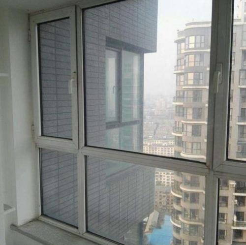 高层住宅2层可以外开窗吗