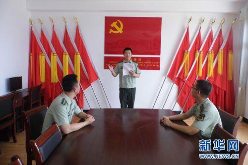 描写政工干部的诗句