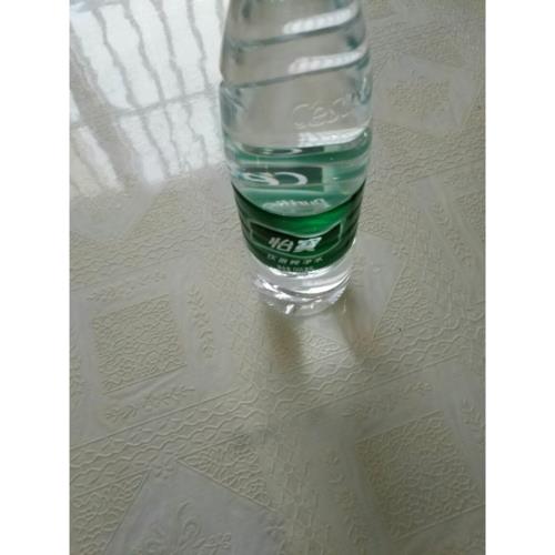 怡宝45升水怎么开盖