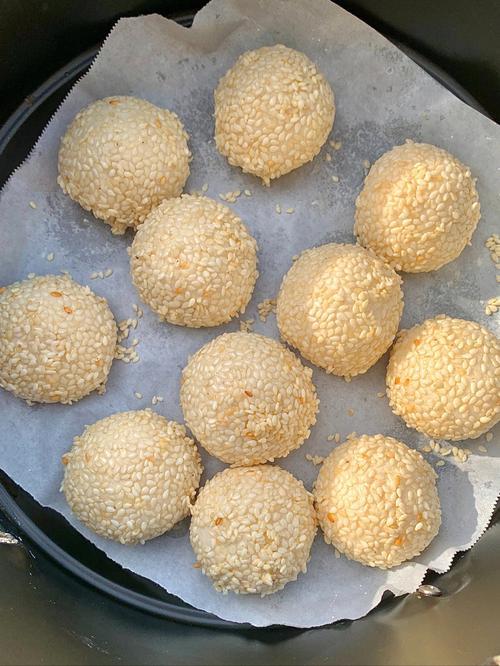 炸空心麻圆的做法和配方