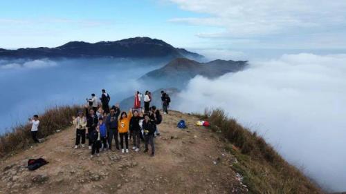 新年登高望远什么意思