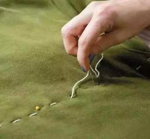 衣服袖子缝补方法