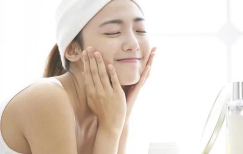水灵是什么意思