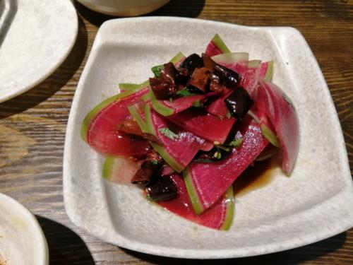 紫萝卜皮有什么颜色