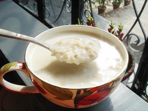 牛奶燕麦片怎么煮