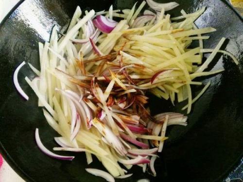 洋葱土豆丝正宗做法