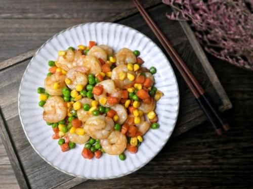 虾仁饭类似的词语