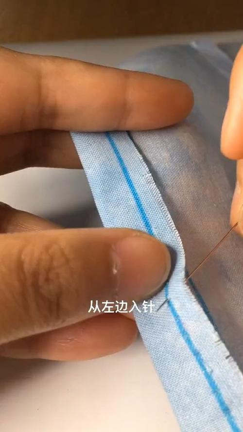 衣服脱线了还保持原线怎么缝