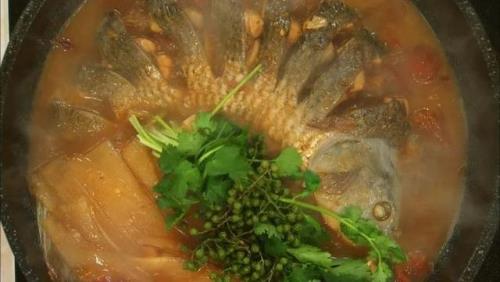 炖鱼放花椒还是大料
