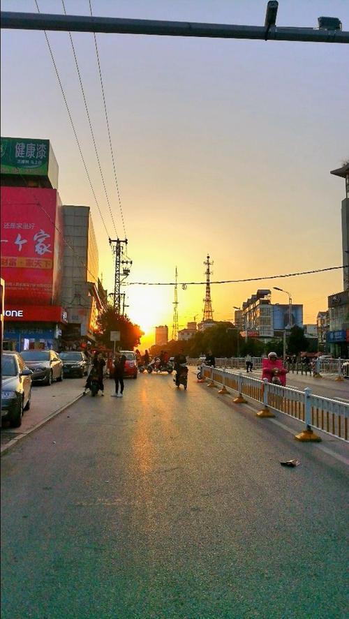 河南省邓州市属于南阳市吗