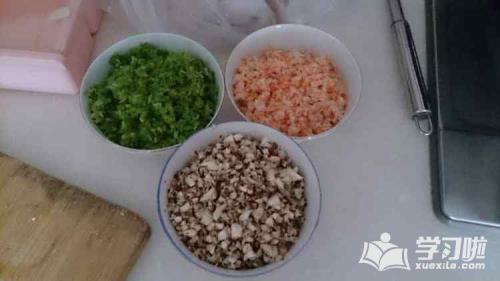 虾仁馅配什么菜包饺子好吃