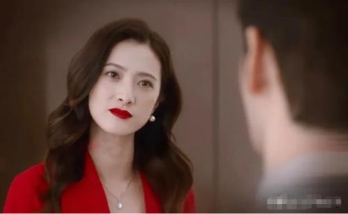 玫瑰之战晓红总是谁