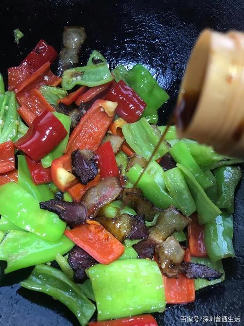 青红椒配什么炒好吃