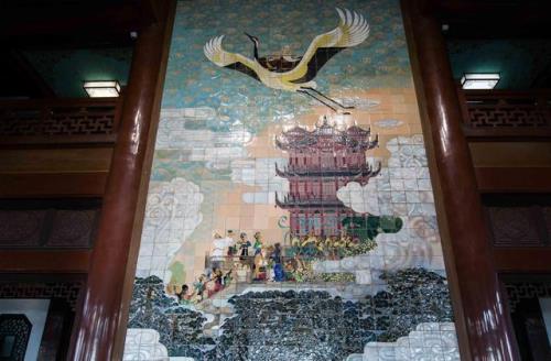 黄鹤楼后面两个人是谁