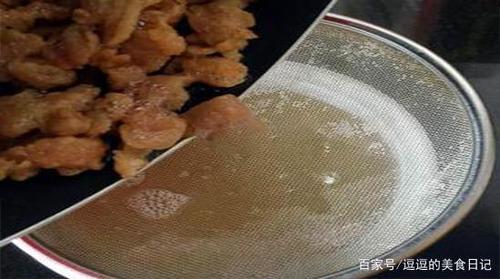 猪油熬出来怎么发黄色