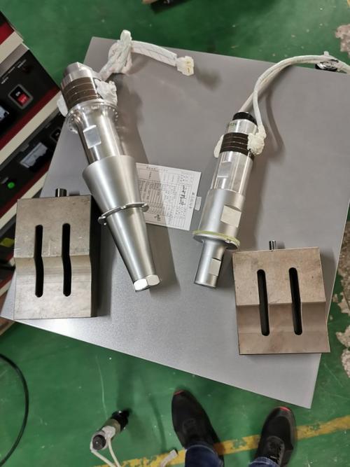 口罩机模具损坏原因