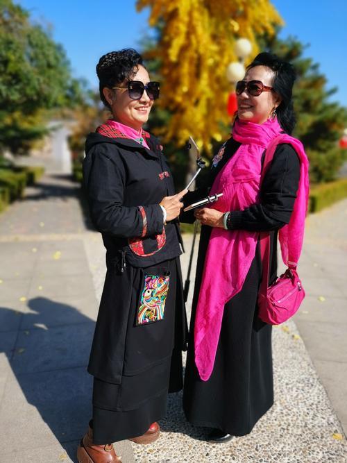 一路走一路唱原唱