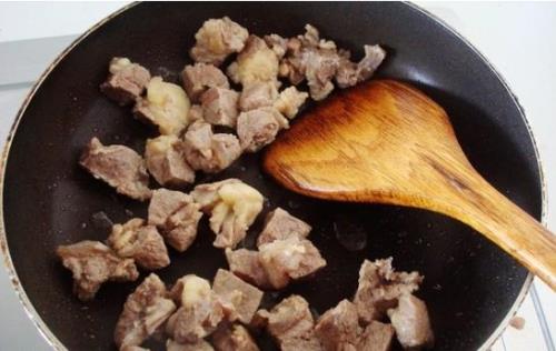 炖牛肉用什么大料