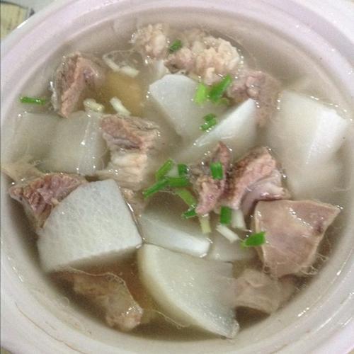 白萝卜牛腩汤最正宗的做法