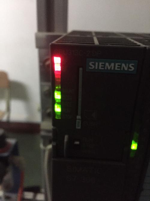 pwr指示灯闪烁什么意思