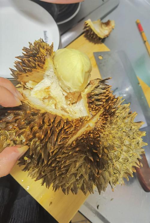 如何在家开榴莲