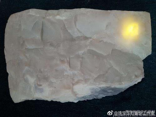 玉的透闪石含量如何鉴定