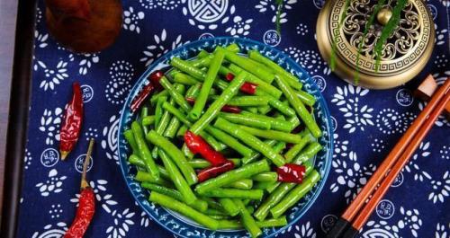 生豆角冻后怎么做好吃