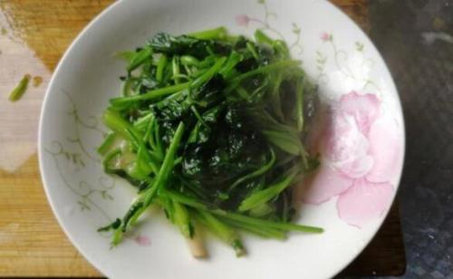 怎样炒菠菜才好吃
