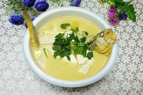 黄鱼豆腐汤是怎么做的