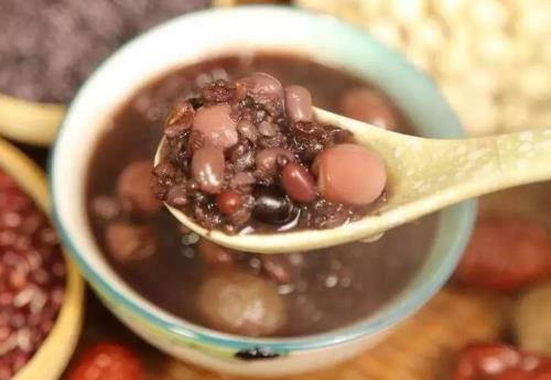 霍山腊八粥里放什么食材