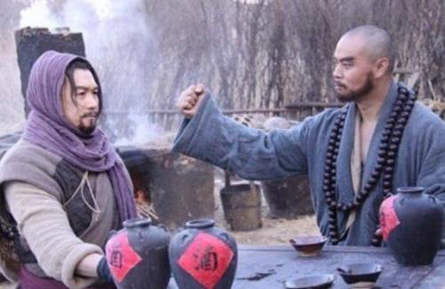 把酒言欢，伏桌轻酣是什么意思