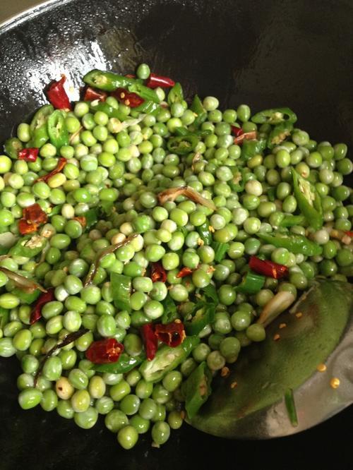 雪菜炒青豆的做法屈浩