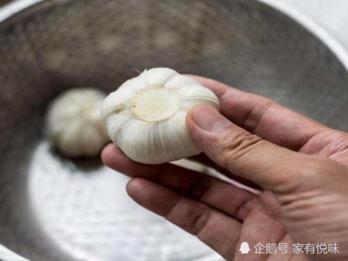剥好的大蒜最简单的保存方法